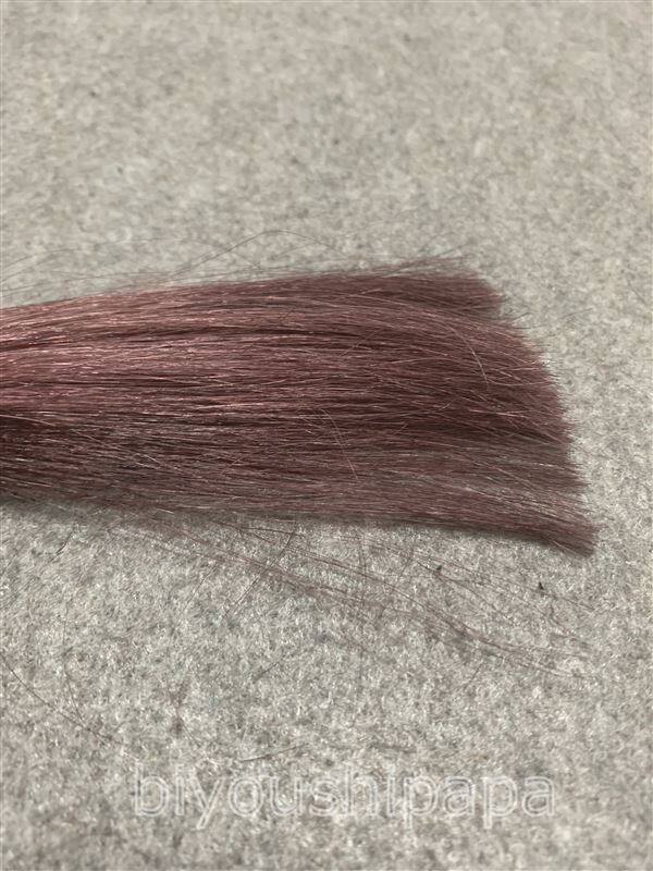 ロレアルパリエクセランスパリクチュール 7P ライト ピンク ブラウンで白髪を染めた髪色