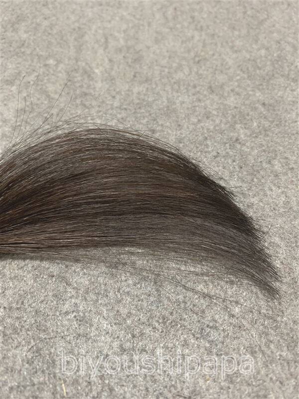 ロレアルパリエクセランスパリクチュール7A ライト クール ブラウンで黒髪+白髪10％を染めた髪色