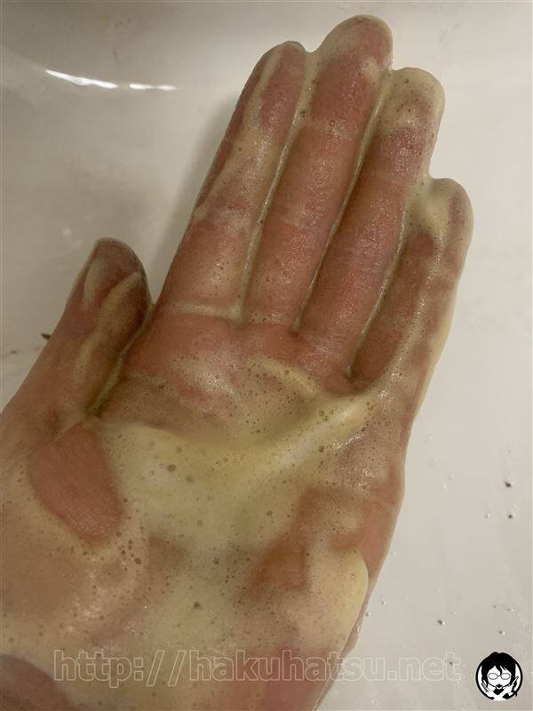 スティーブンノルカラークチュール　カラートリートメント体験レビュー　ブラウンで染めた後の手を洗った石鹸の泡